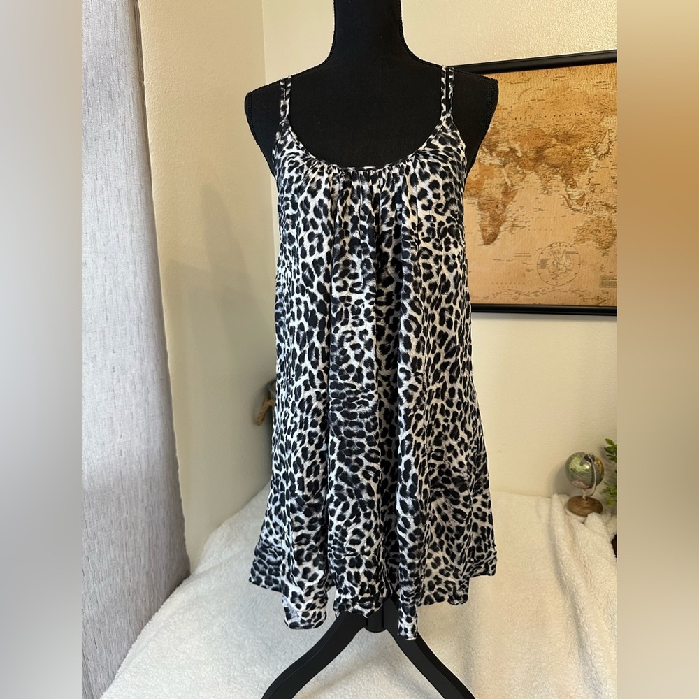 Vince Camuto leopard print swimsuit cover up tank